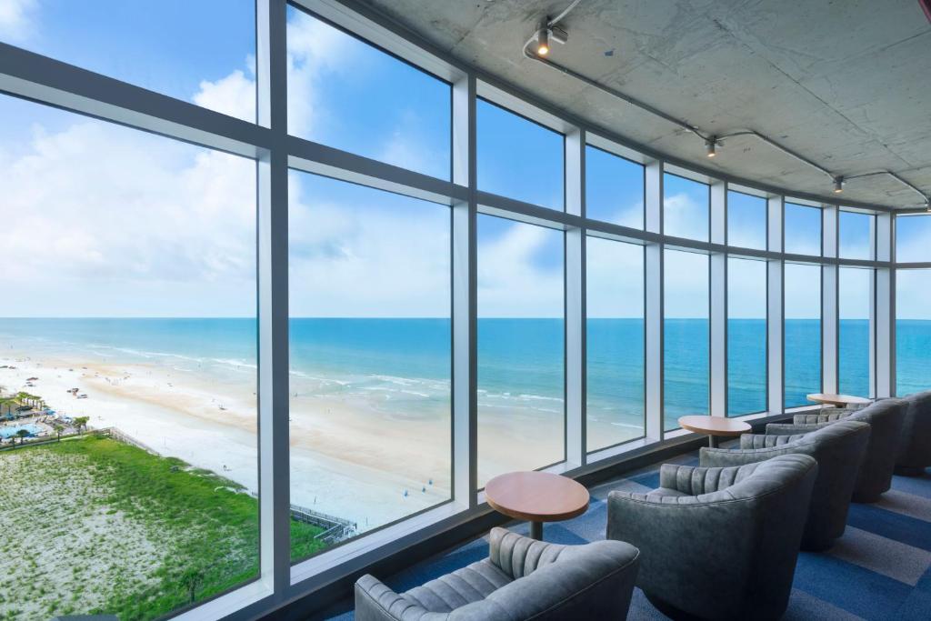 Max Beach Resort photo