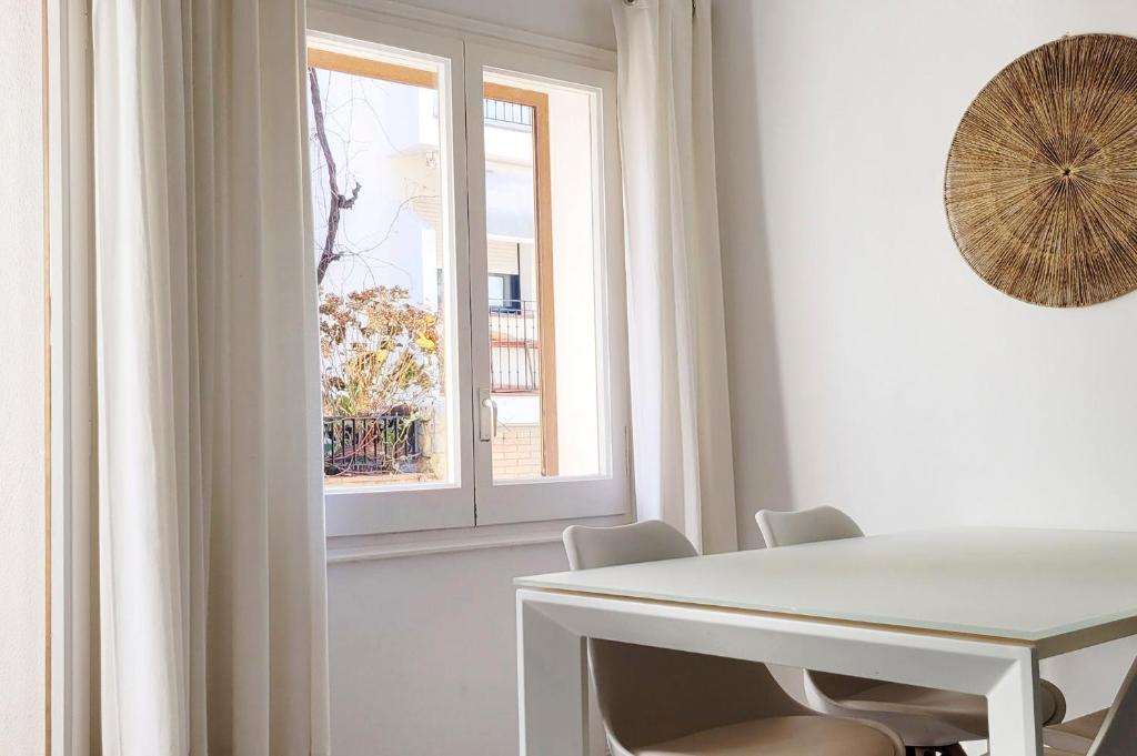 Acogedor apartamento en el corazón de Calella, a solo 2 minutos de la playa - 3