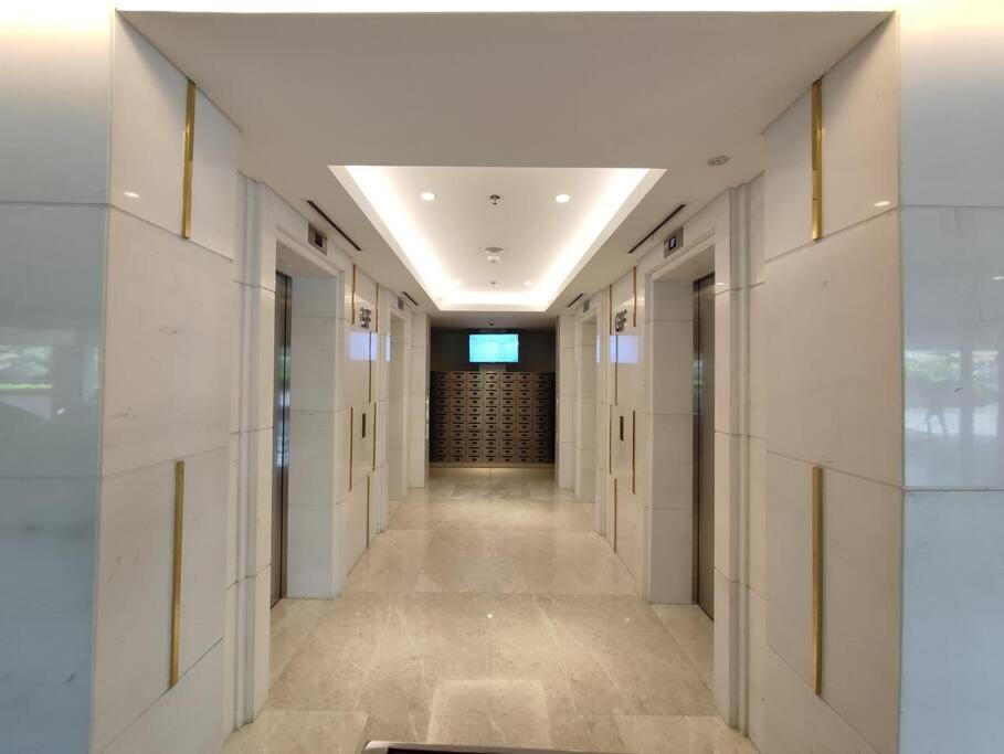 2 Room 3Beds PIK, FAST WIFI, Disney TV, China Town photo