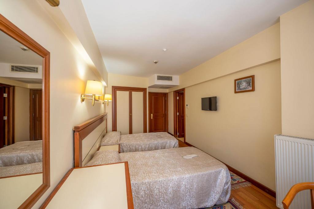 Hotel Erdal photo