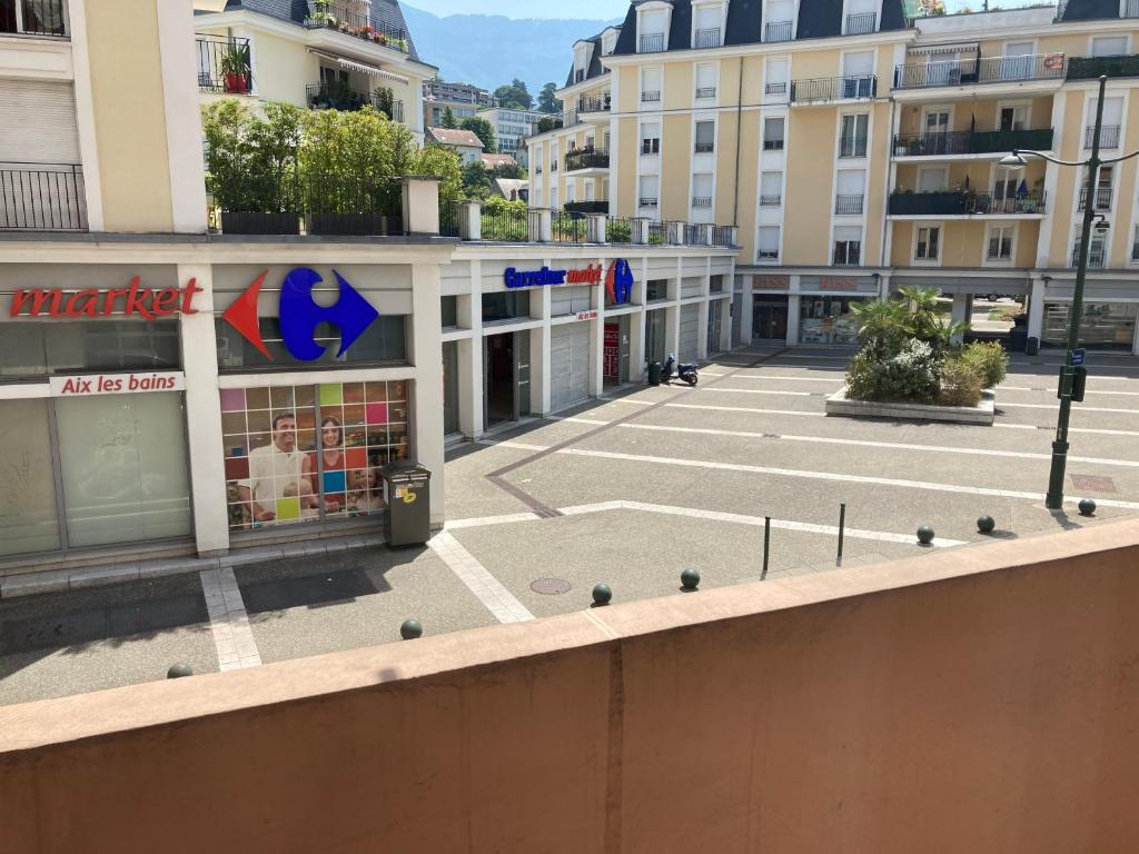 Charmant et hypercentral - 5