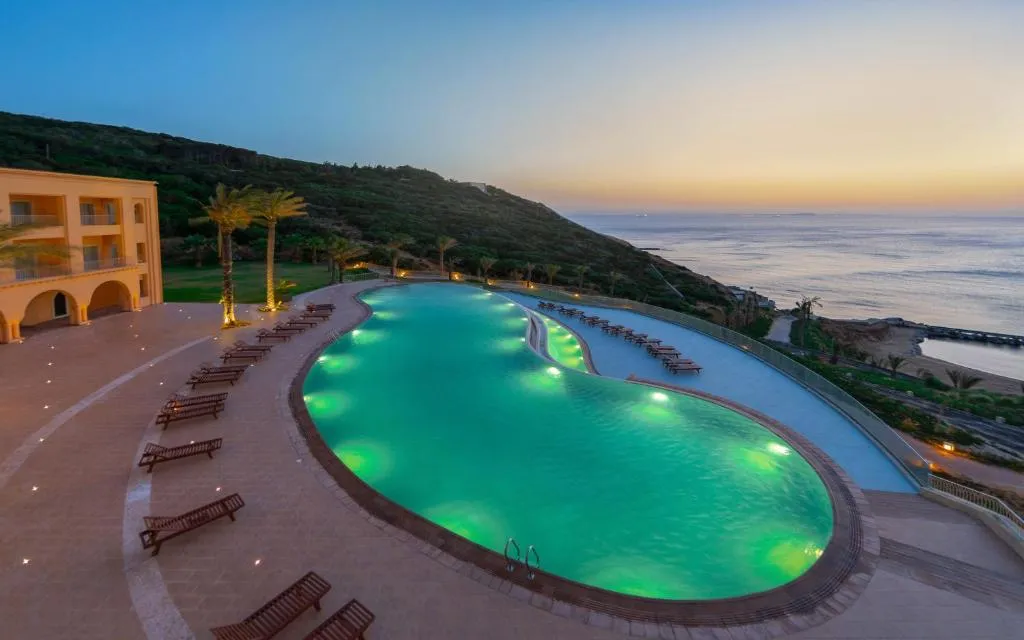 Royal Tulip Korbous Bay Thalasso & Springs, hotel in Qurbuş