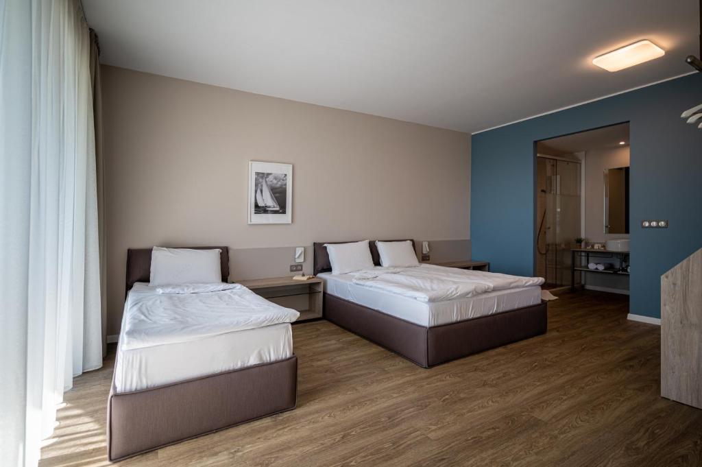 Romance Hotel and Family Suites — Pokoje in Święty Konstantyn i Helena, Region Warna