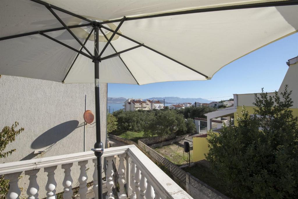 Apartment Jure, Slatine