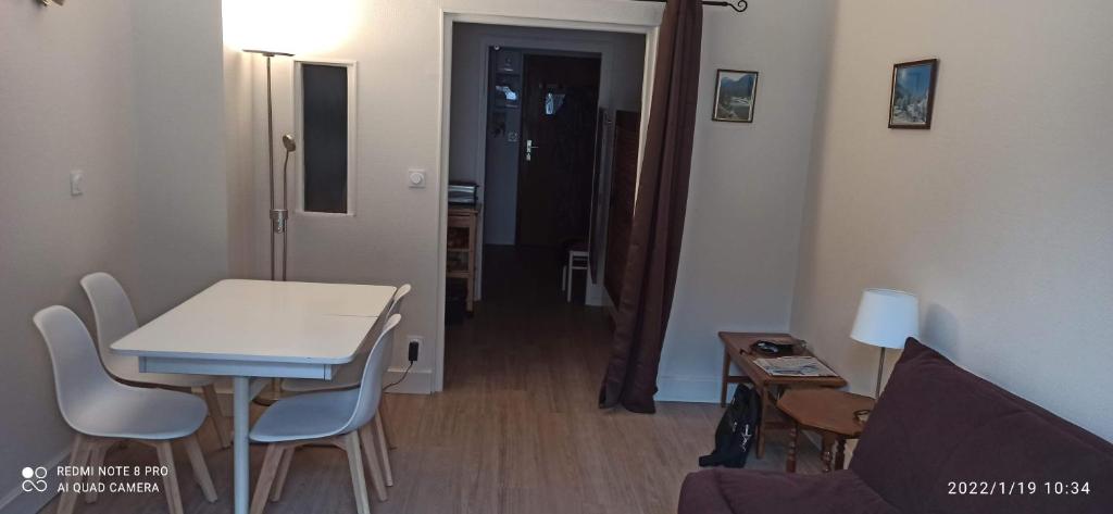 Gd studio + balcon + cellier centre de CAUTERETS - 3