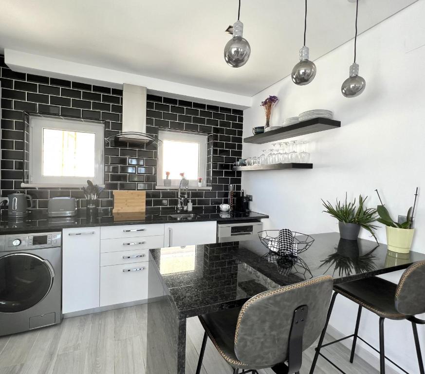 Nancy Apartment - Near Vilamoura Marina by HD PROP, Vilamoura