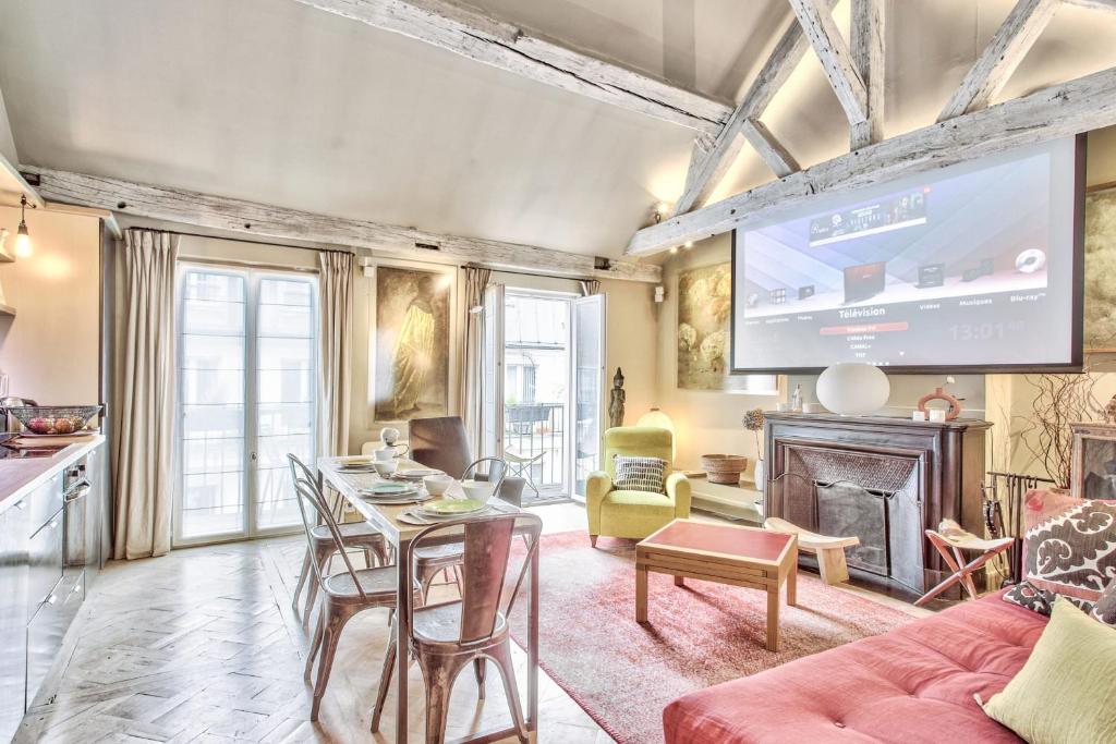 Appartement exceptionnel 4 avec terrasse rooftop en plein Paris - Welkeys - 2