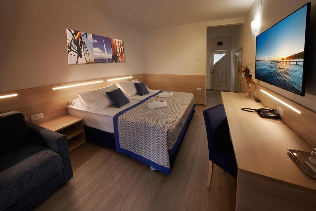 Villa Cedra - Hotel & Resort Adria Ankaran photo