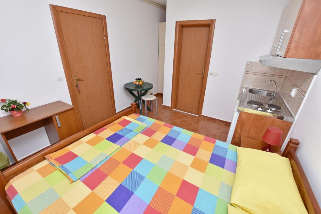 Apartments and Rooms Iva - 5