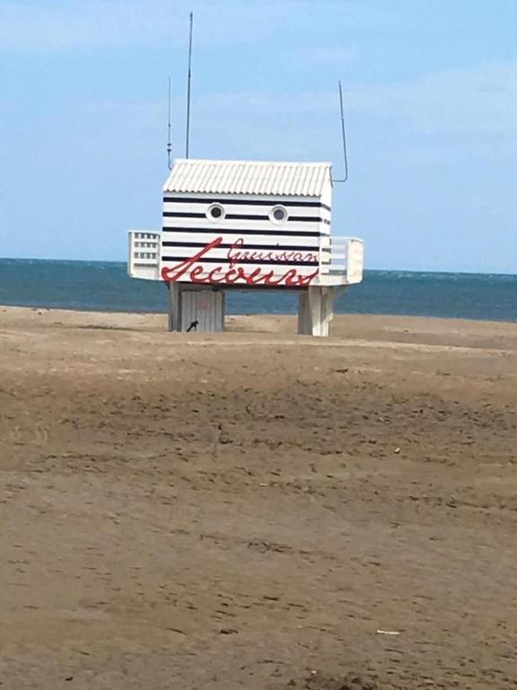 VENEZ SEJOURNER A GRUISSAN ....PLAGE DES CHALETS - 1