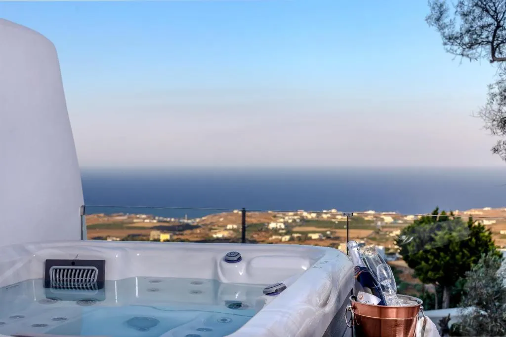 Divino Suites, hotel in Fira