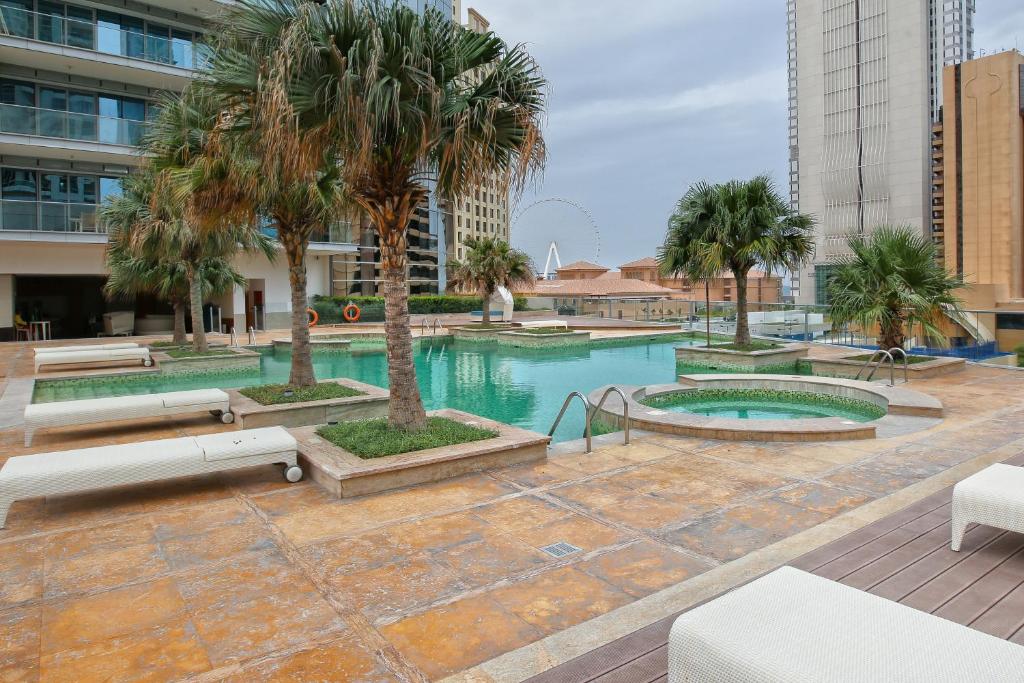 Trident Grand Residence - Luxury 2BR Marina and Sea View photo