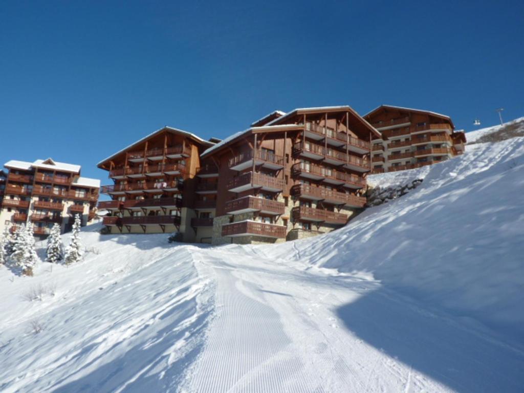 Appartement cosy avec balcon, accès direct aux pistes - FR-1-344-809 - 2
