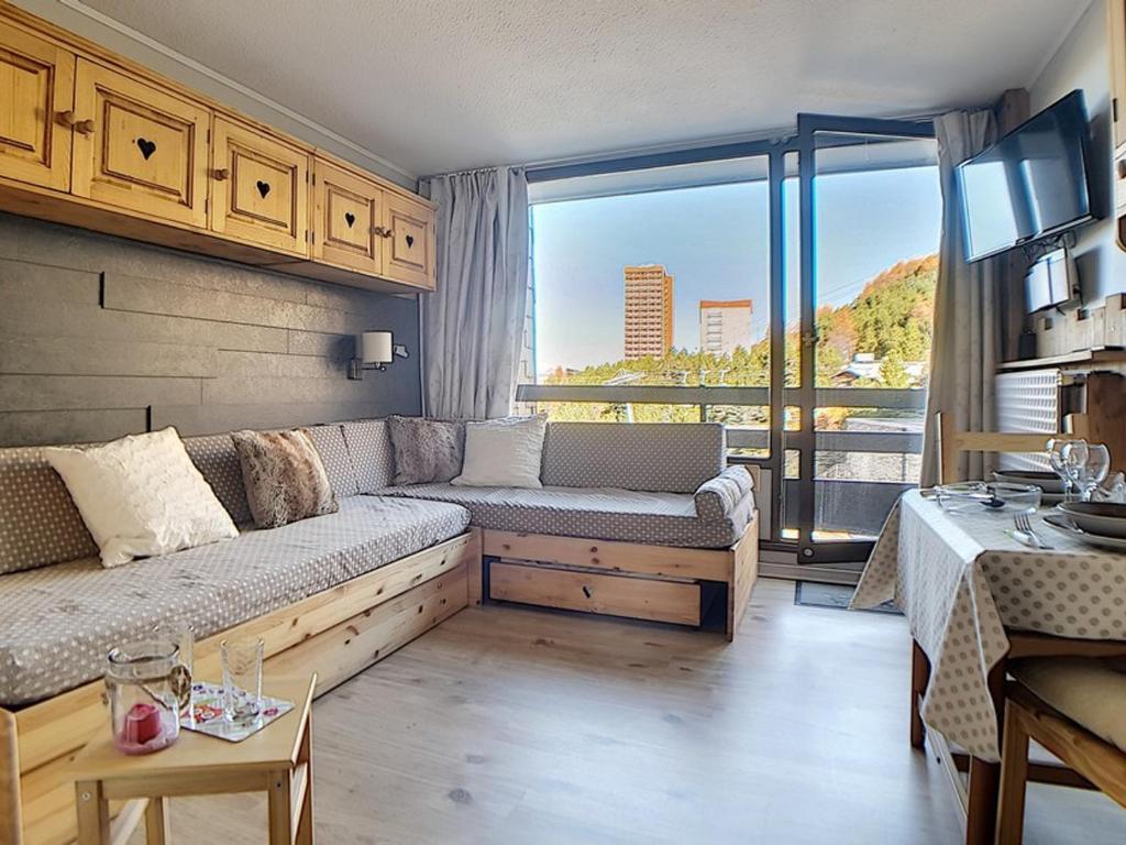 Studio rénové 2 pers. au pied des pistes avec balcon - FR-1-344-937 - 1