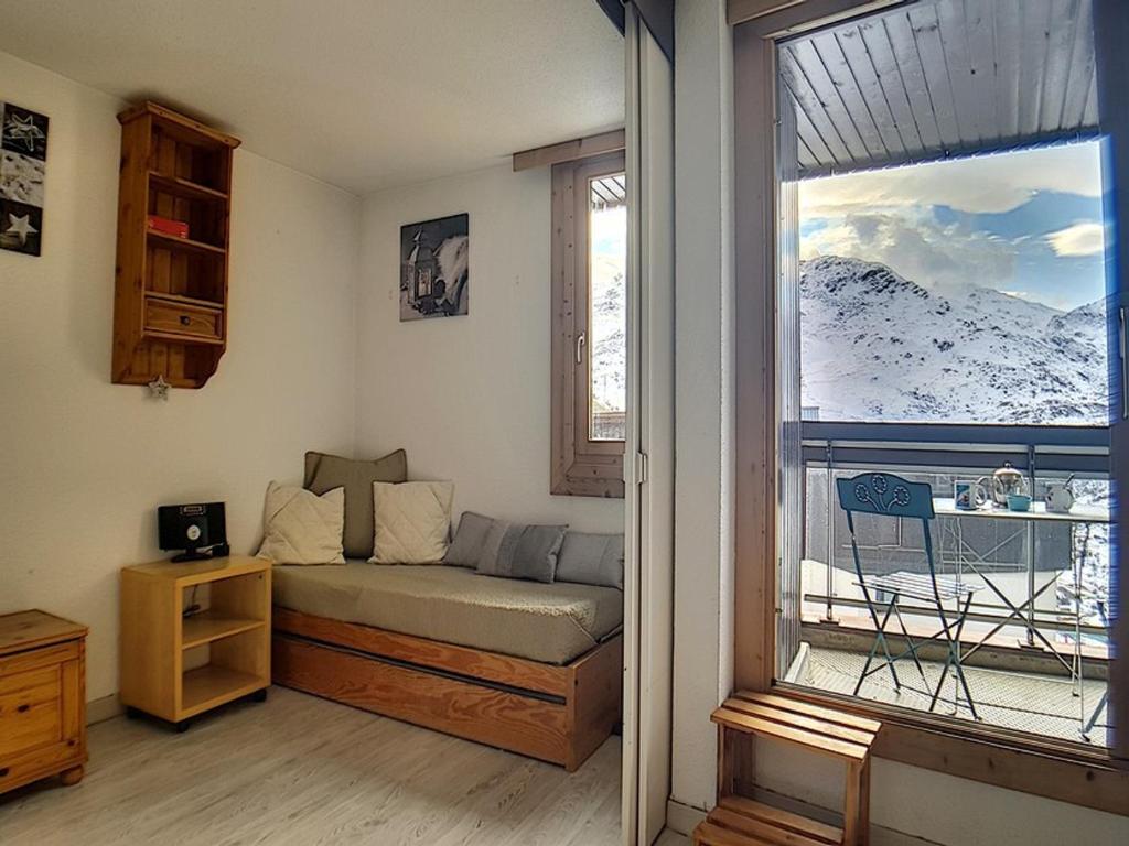 Appartement rénové avec balcon, accès direct aux pistes, situé à Reberty 1850 - FR-1-344-991 - 4