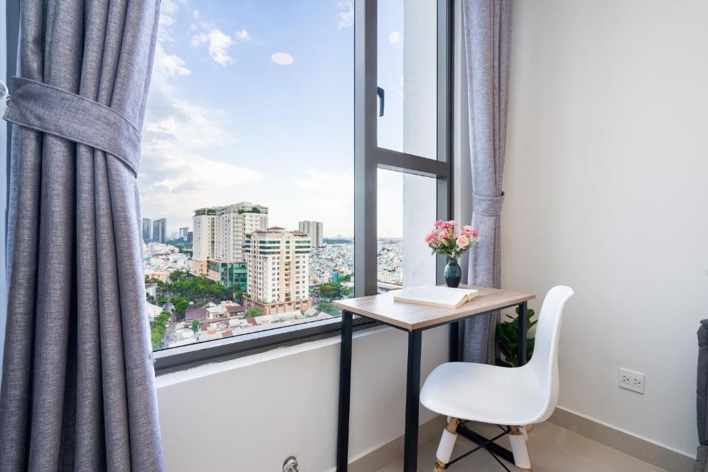 Chau Apartments - Infinity pool- Ben Thanh photo