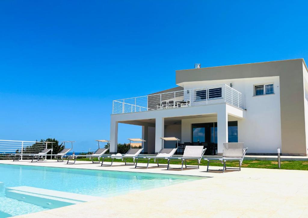 Villa Lombardo Luxury - 4
