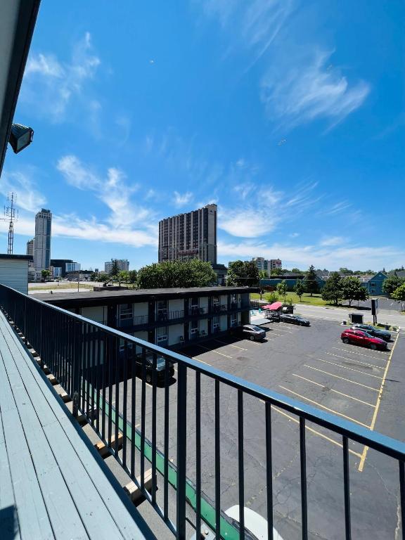 View, Fairway Inn by the Falls in Niagara Falls (ON)