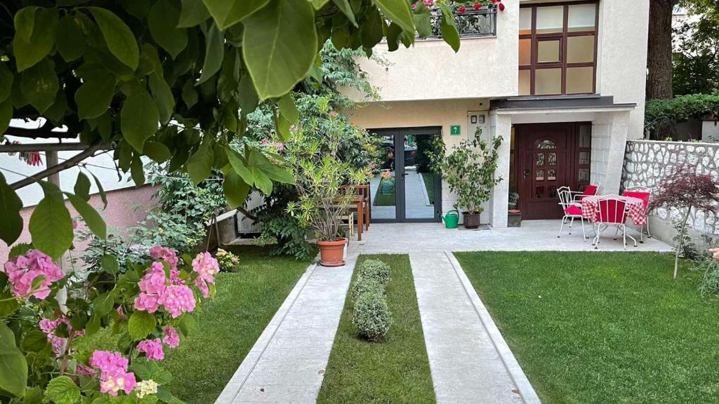 Visoko New Concept - 7 minutes from the Pyramids - City Center - 3