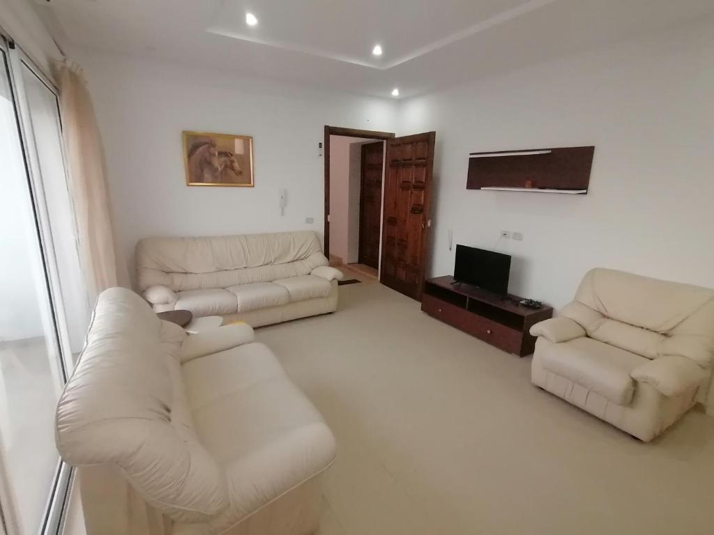 S plus 2 FAMILIAL climatisé vue mer, Chott Meriem