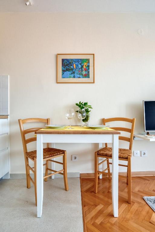 Cozy studio in Petrovac with sea view - 2