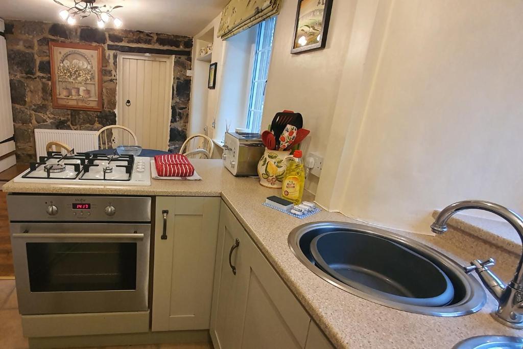 Anne Cottage, Bakewell photo 4