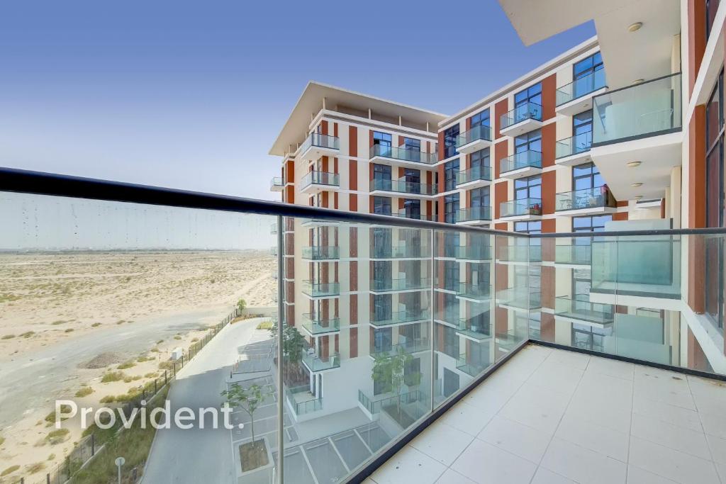 Luxurious studio fully furnished 5 stars hotel facilities in Dubai South photo