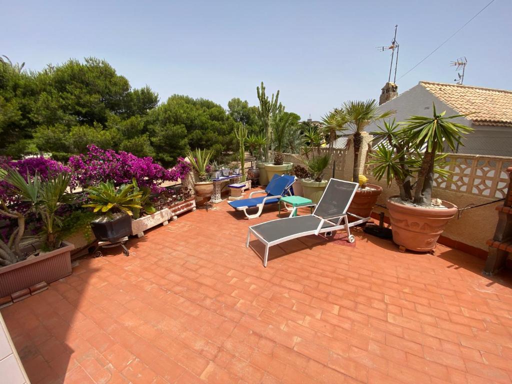 Orihuela Costa 3 bdr condo on La Zenia beach with patio - 2