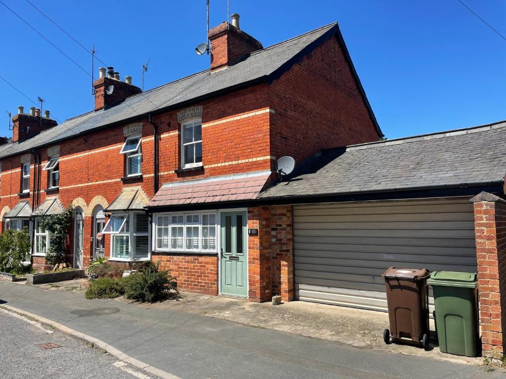 Park End House - Parking, Pet Friendly, Henley-on-Thames