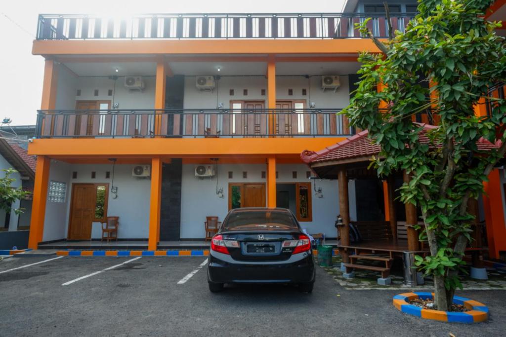 RedDoorz Syariah near Rumah Sakit Bhina Bhakti Husada photo