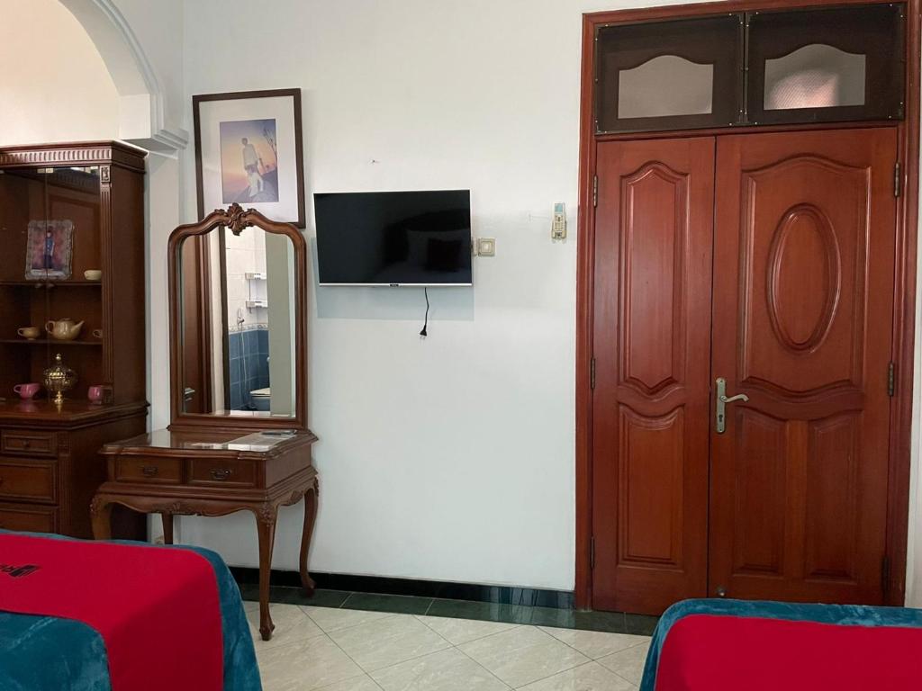 RedDoorz Syariah @ Karang Pilang photo