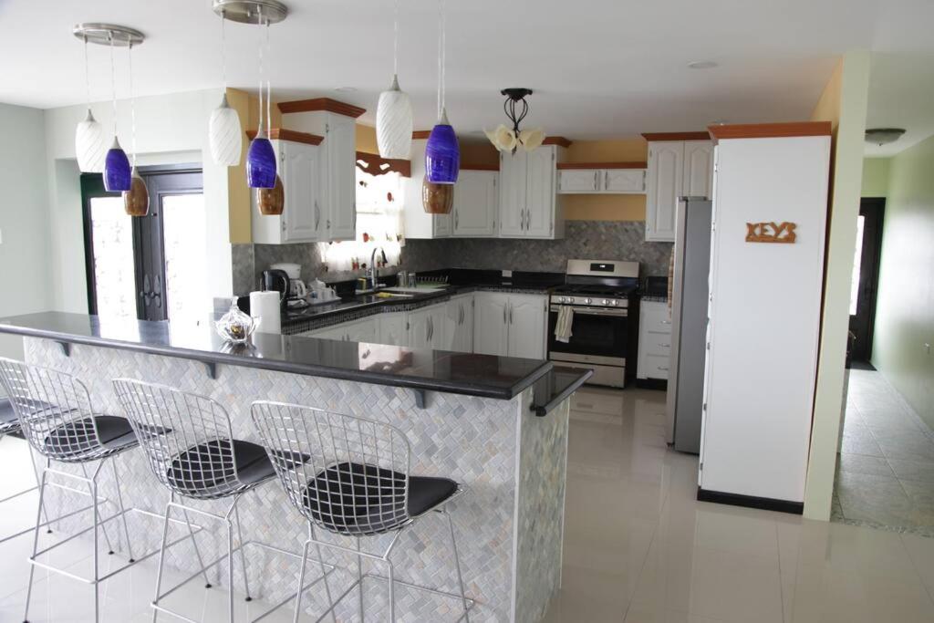 Modern/Self Contained Apartments in in San Fernando, Trinidad and
