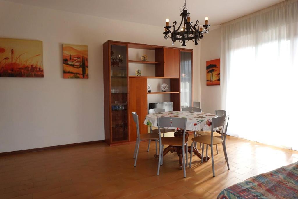 Apartment in a residence with pool - 2