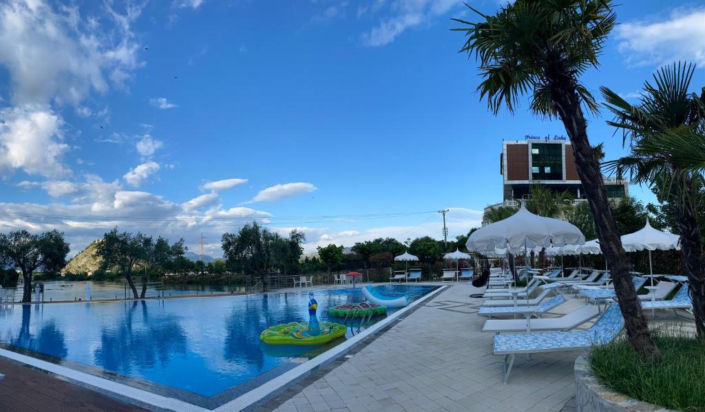 Prince of Lake Hotel photo