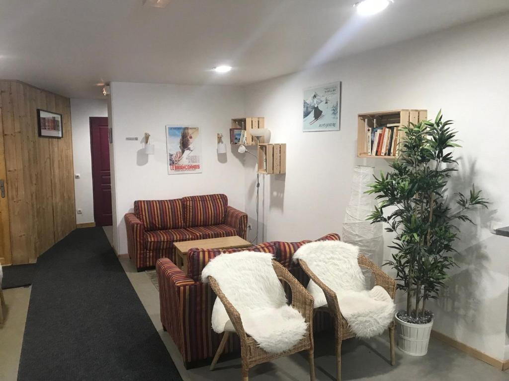 Studio cosy avec grande terrasse, animaux admis, aux pieds des pistes - FR-1-445-142 - 2