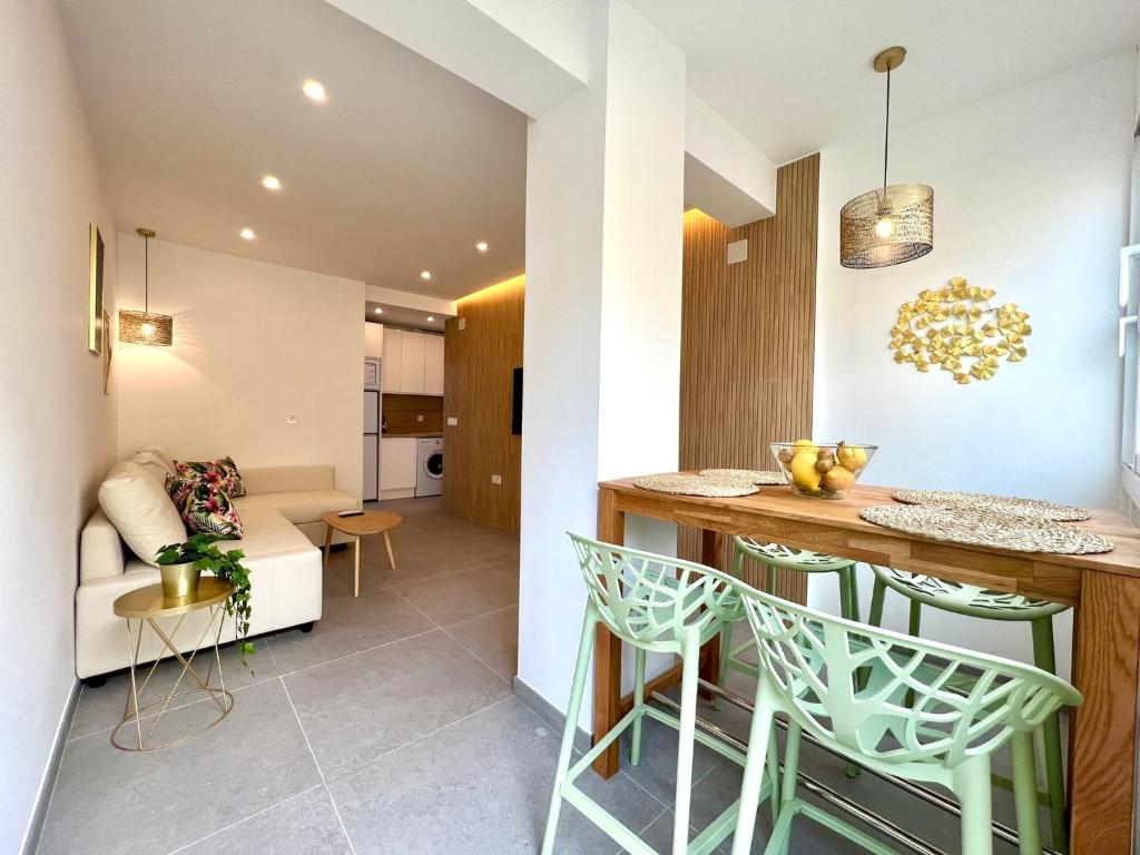 Malagueta beach II & Private Terrace by ELE Apartments - 3