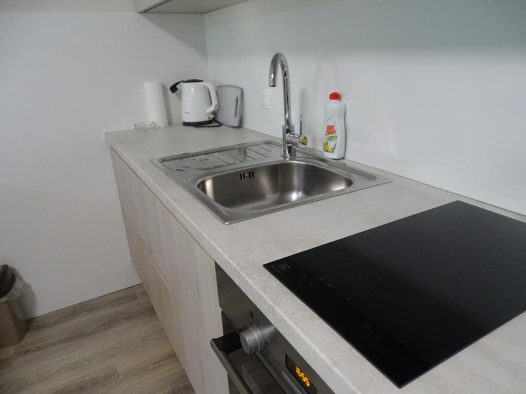 Ninas Apartments - 3