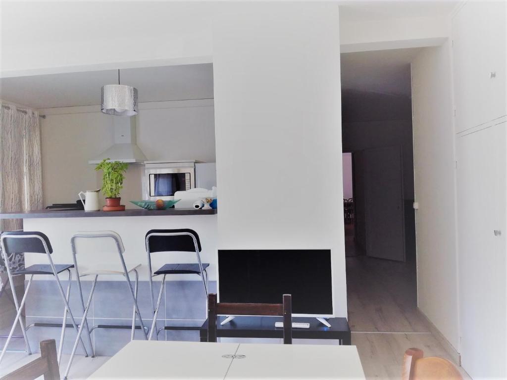 Appartement T3 rénové en centre-ville Barcelonnette, pour 6 pers., balcon - 4