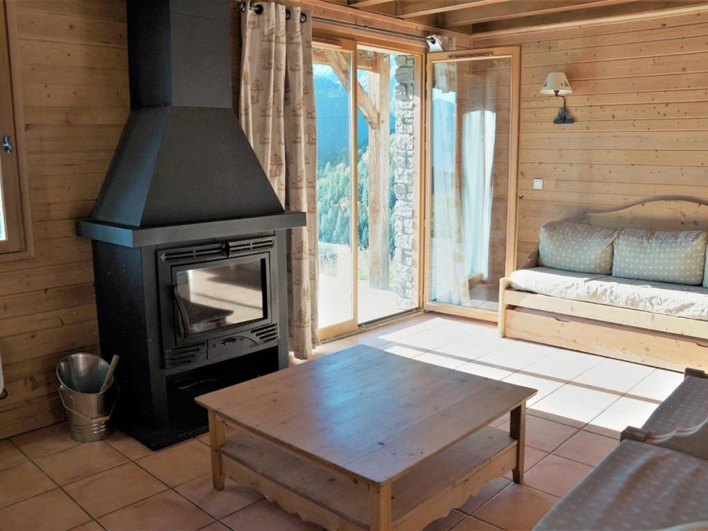 Chalet à Pra Loup 1500 avec 4 chambres, pour 12 personnes - 2