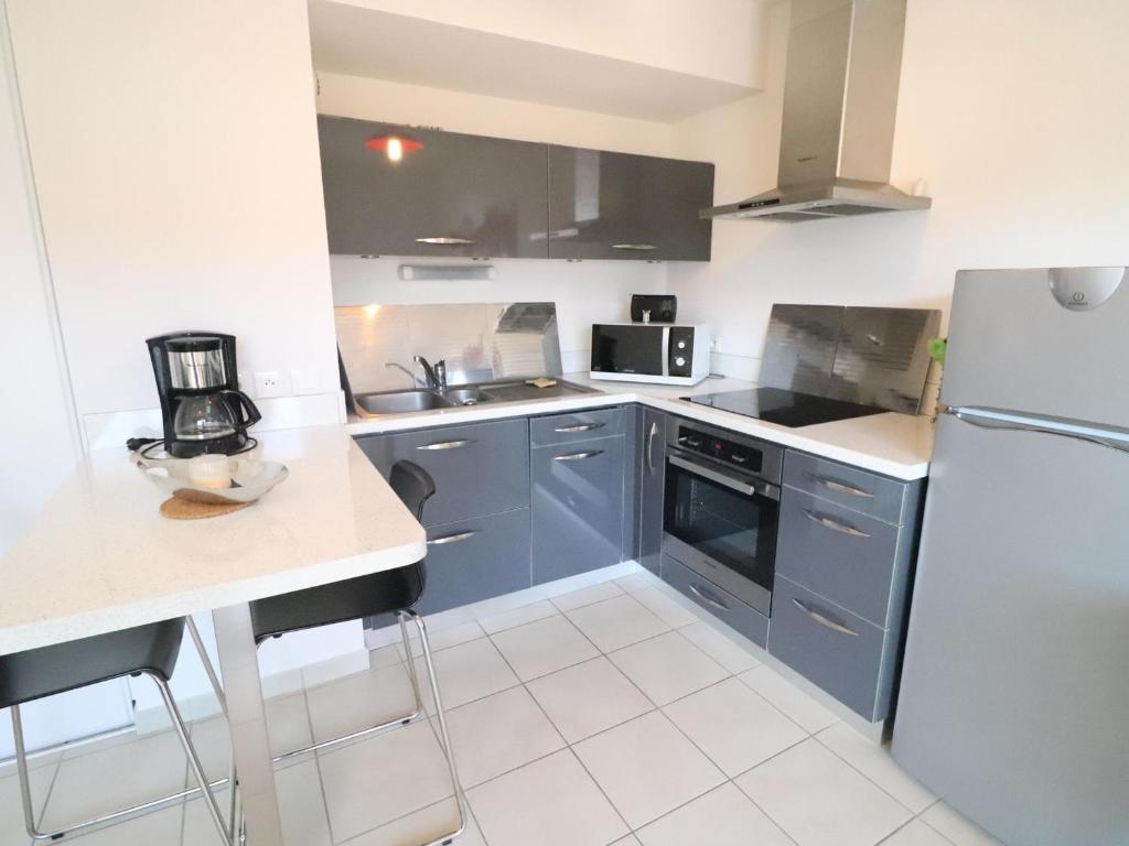 Appart 2P à Sète avec Terrasse et Garage - FR-1-472-117 - 3