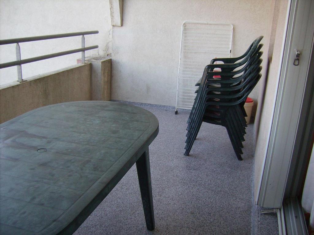 T2 cabine 35m² avec terrasse, climatisation et parking à Sète - FR-1-472-128 - 3