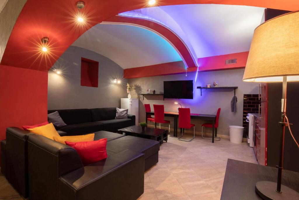 Shared lounge/TV area, Party Underground with Pooltable in Prague