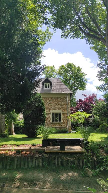 Pavillon C.R, Isles-sur-Suippe