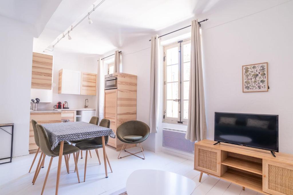 Cosy 36m avec jolie VUE MER centre-village ! - 2