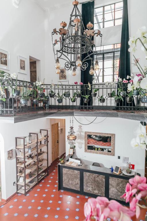 フロント・ロビー