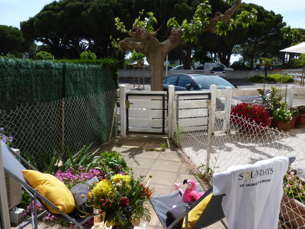 Sol-y-Days Mathilde, Agréable appartement en rez-de-jardin avec parking et un accès direct à la plage, Le Grau-du-Roi