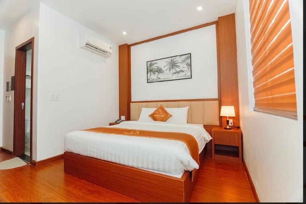 Quynh Anh Hotel Ha Long photo
