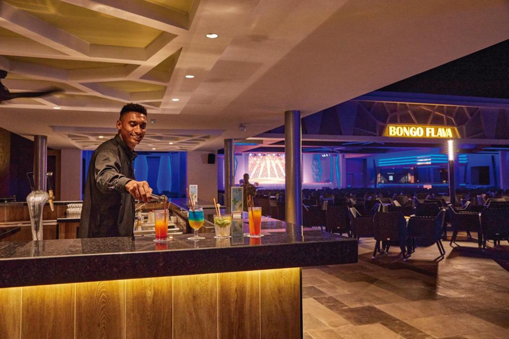 Bar/lounge