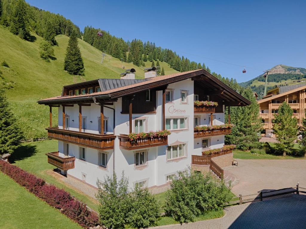 Villa Genziana & Hotel - 1