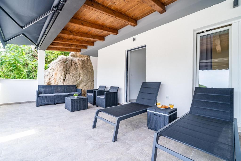 Hidden Gem Apartment, Molunat